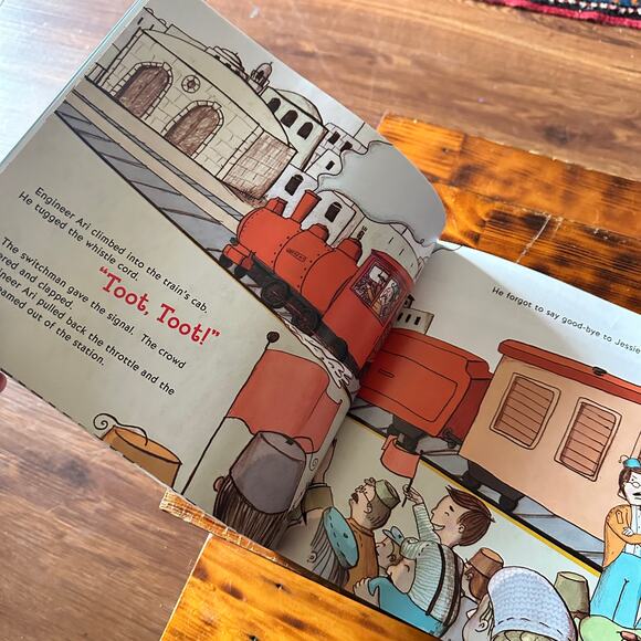 The Pj Library Engineer Ari & The Rosh Hashanah Ride Jewish Paperback Book - Picture 5 of 9